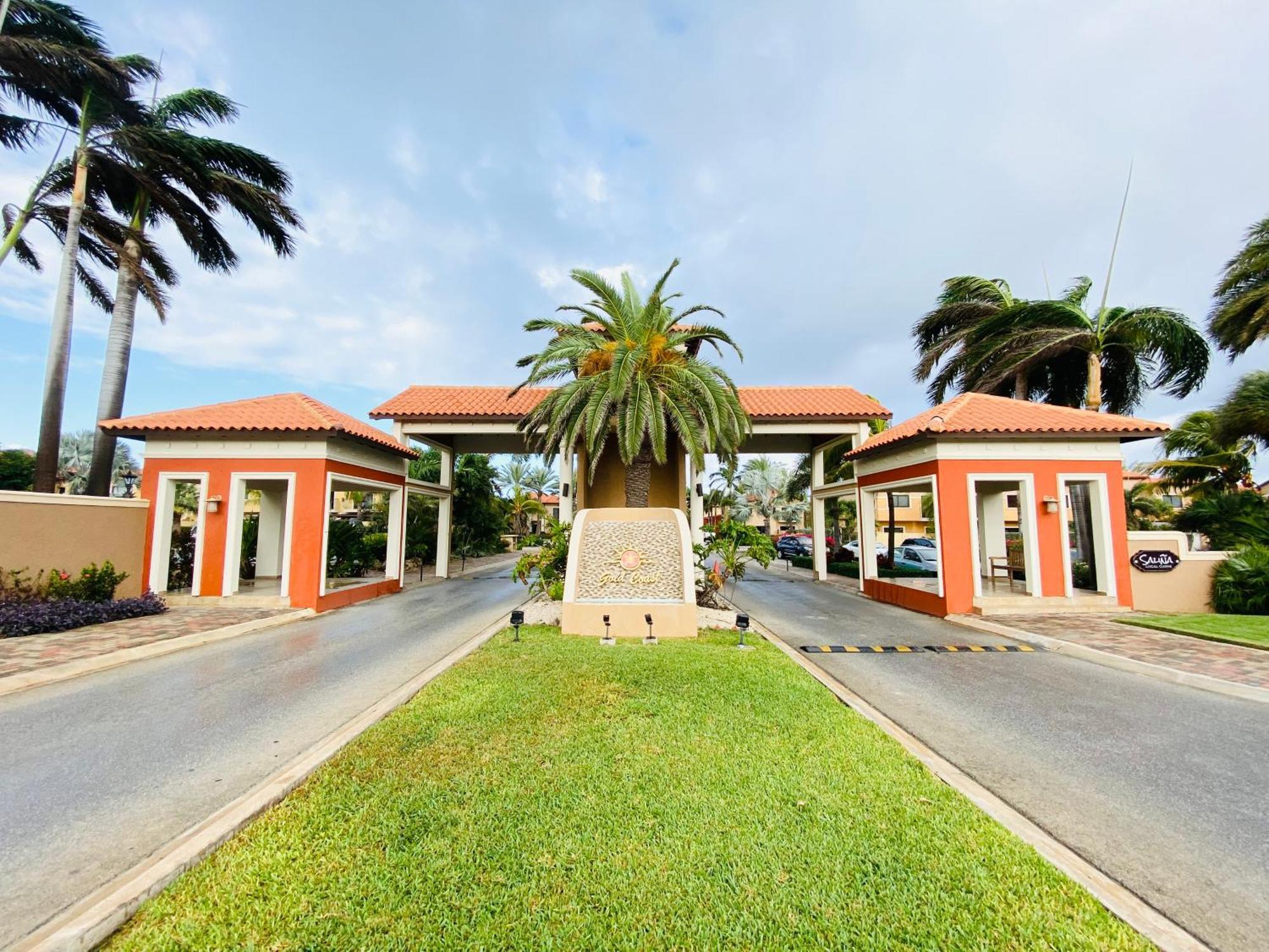 Вилла Casa Azure Aruba Палм Бич Экстерьер фото